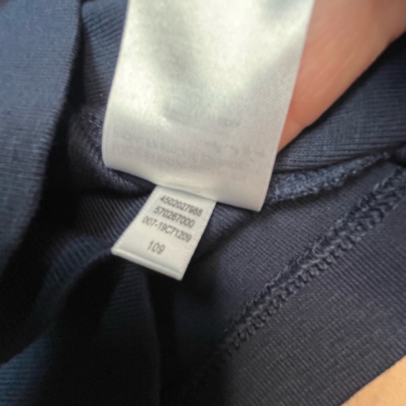 NWT Chicos twisted neck tee. Top 3/4 sleeves. Classic Navy - Picture 11 of 12